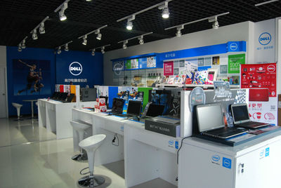 华力教育 赋能职业发展，一站式技能培训与电脑维修服务